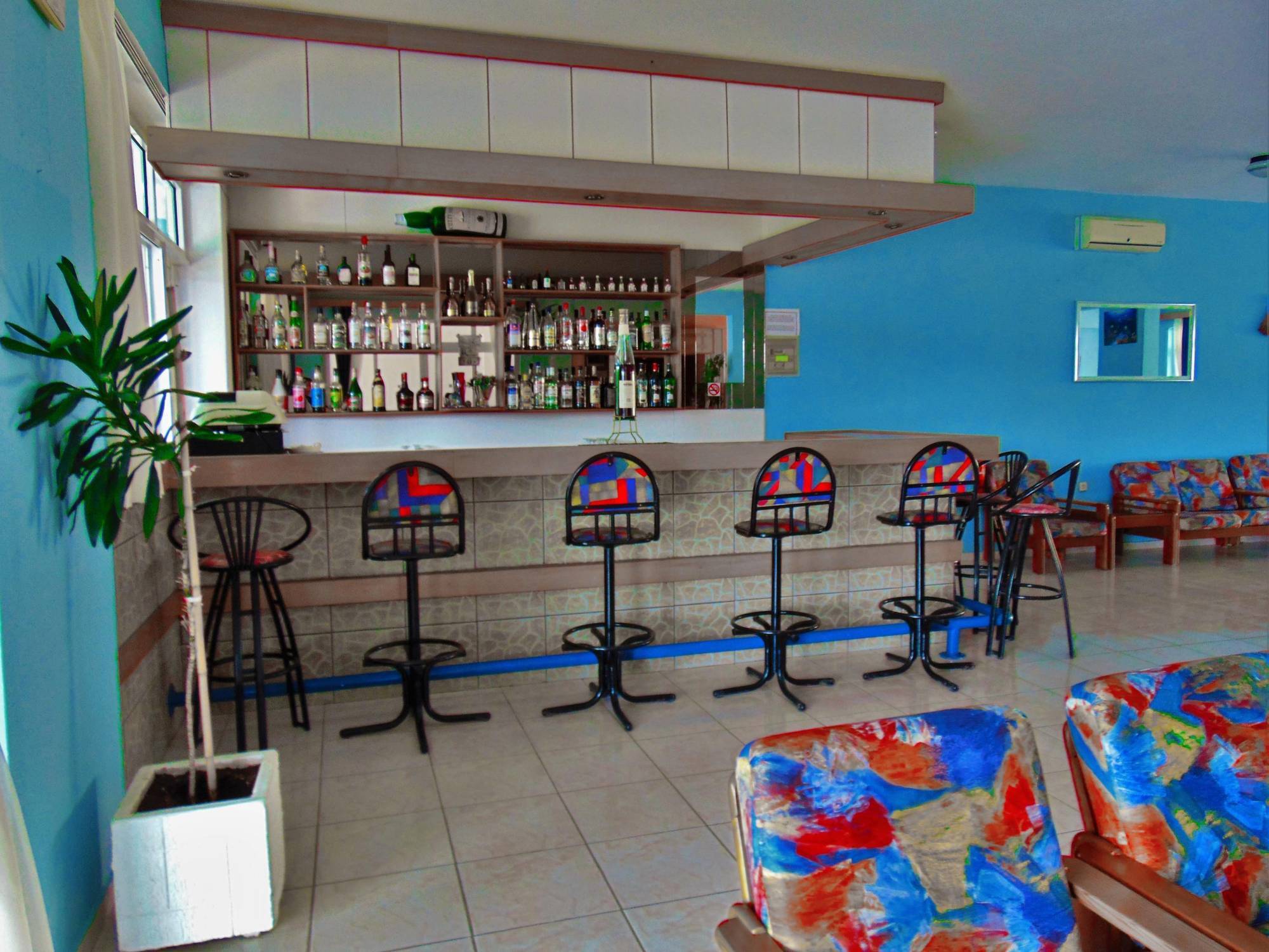 Oasis Aparthotel