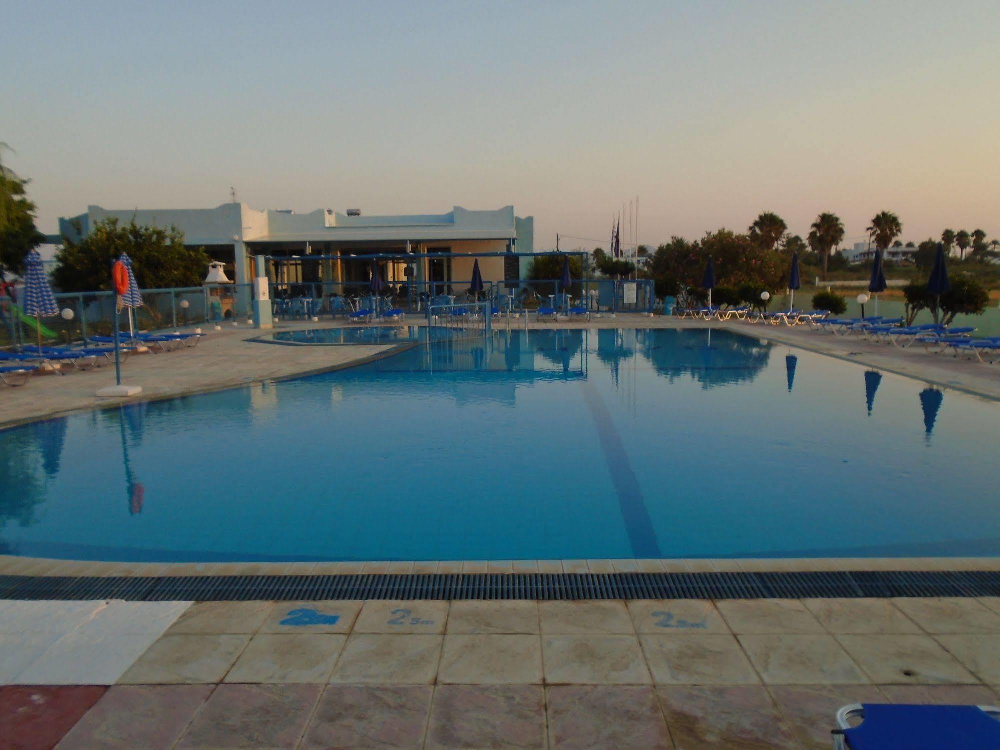 Aparthotel Oasis