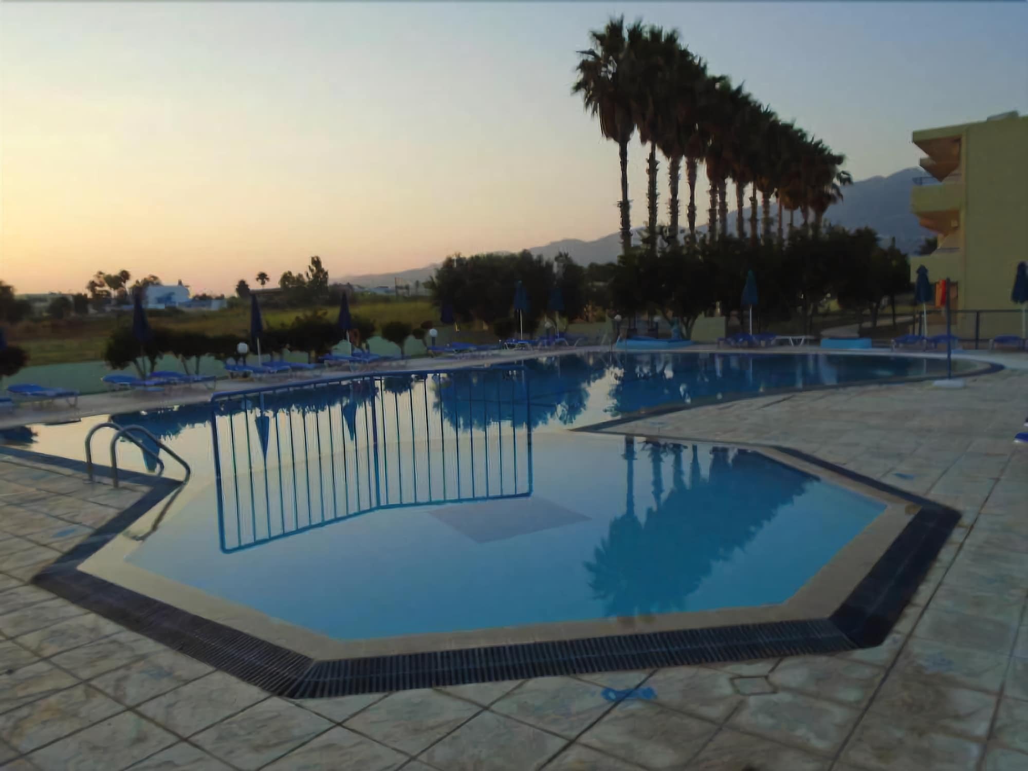 Aparthotel Oasis 3*